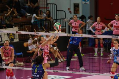 Pomì sbarca sulla luna: finale contro Novara