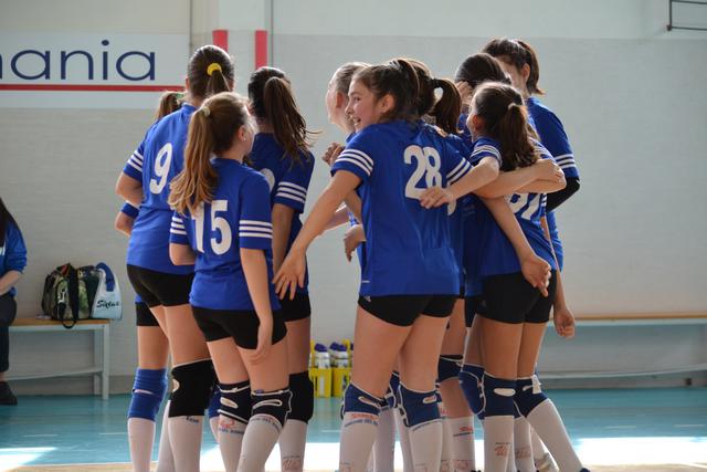 L’Under 11 bianca vince 3 a 0 e dedica la vittoria a tutti i papà!